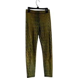 Zara Terez Crocodile Performance Capri Leggings in Olive